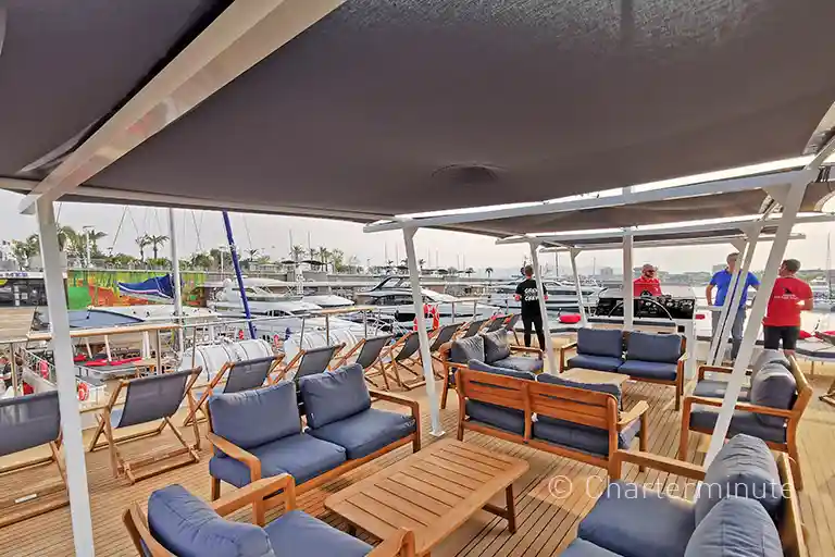 Yacht rental for 200 guests , view of the flybridge