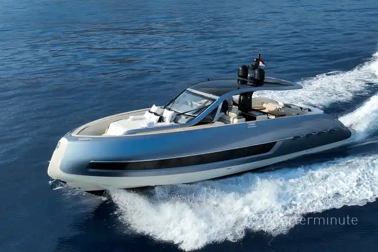 Monaco boat rental on Invictus 46: best Monaco day chartr available