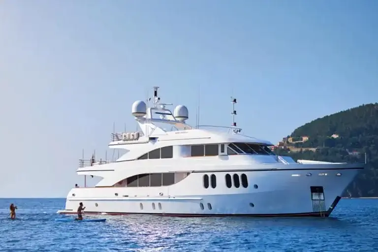 Luxury yacht charter for family vacation