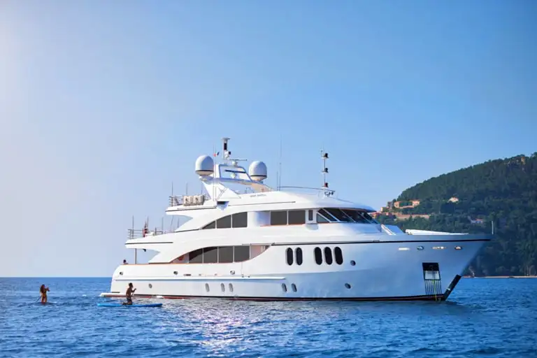 5 cabins yacht charter from Cannes