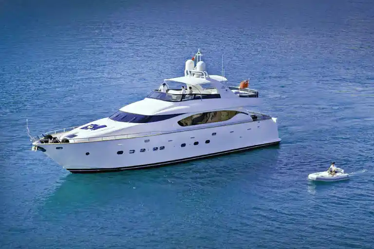 Maiora yacht charter