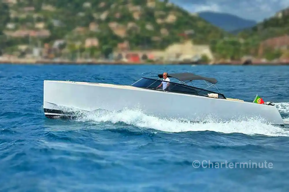 VanDutch 40 boat rental Cannes