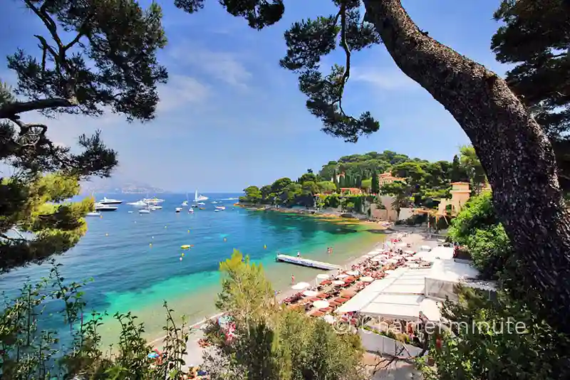 Paloma Beach boat rental from Cannes