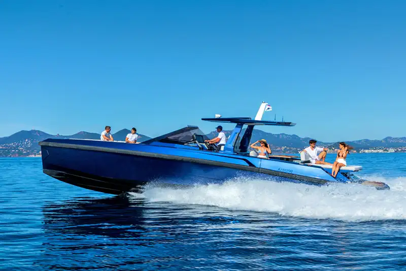 Wally boat rental in Cannes