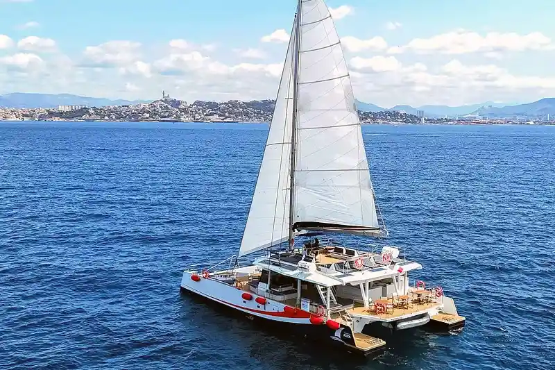 cannes-group-boat-rental Canens group boat retal on maxi-catamaran