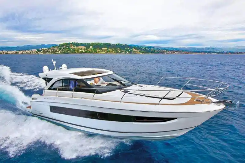 Jeanneau-leader-46 Jeanneau Leader boat charter in Golfe Juan