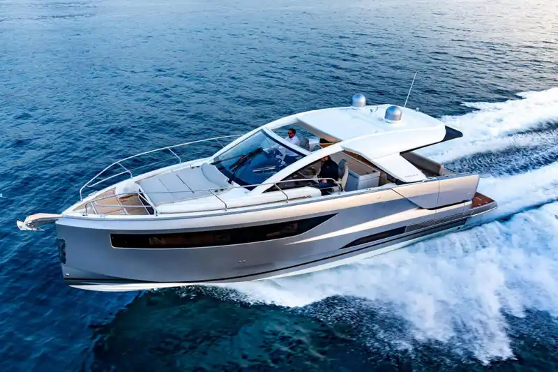 Jeanneau db43 boat rental