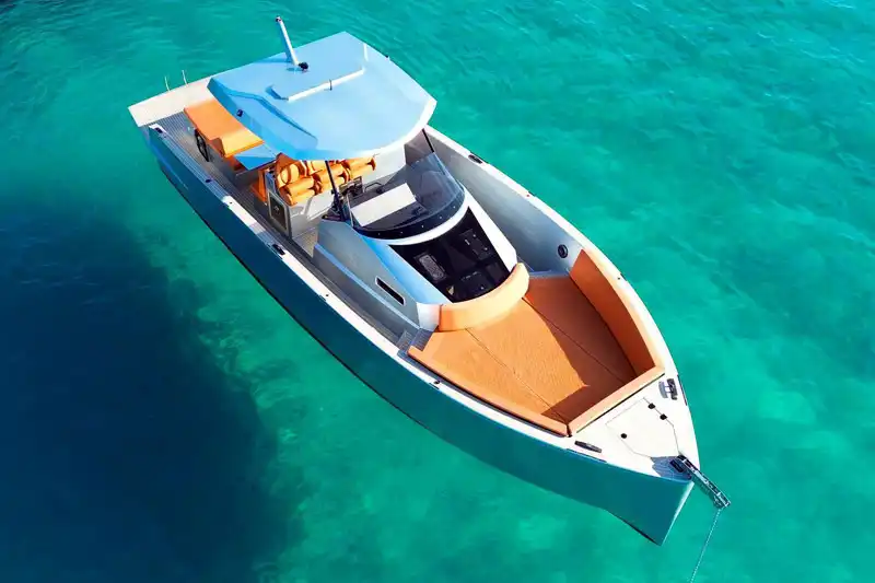 Tesoro 40 boat rental Cannes